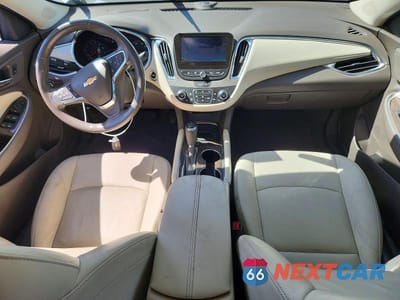 Zdjęcie 8 z 12 samochodu: 2020 CHEVROLET MALIBU LT VIN:1G1ZD5ST1LF083089 - miniatura