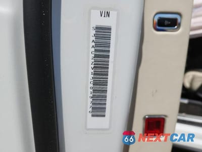 Zdjęcie 14 z 14 samochodu: 2018 BENTLEY BENTAYGA VIN:SJAAC2ZV1JC019776 - miniatura