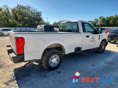 Trzecie zdjęcie samochodu z tyłu: 2017 FORD F250 SUPER DUTY VIN:1FDBF2A64HEC81834 - miniatura