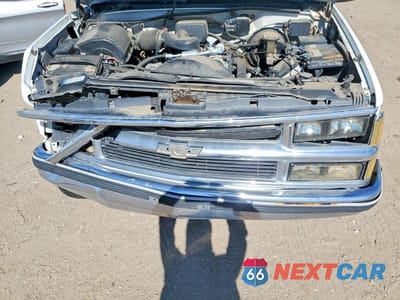 Zdjęcie 12 z 13 samochodu: 1999 CHEVROLET TAHOE K1500 VIN:1GNEK13R4XJ382724 - miniatura