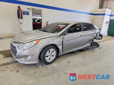 2013 HYUNDAI SONATA HYBRID KMHEC4A43DA064826 - główne zdjęcie licytacji z USA - miniatura