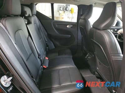 Zdjęcie 11 z 14 samochodu: 2026 VOLVO XC40 PLUS VIN:YV4L12UC0T2747114 - miniatura