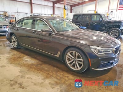 Czwarte zdjęcie samochodu z boku: 2016 BMW 750 XI VIN:WBA7F2C56GG416875 - miniatura