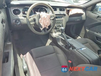 Zdjęcie 8 z 13 samochodu: 2012 FORD MUSTANG VIN:1ZVBP8AM7C5269234 - miniatura