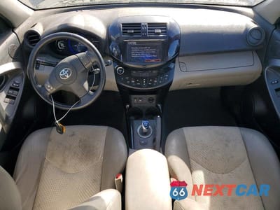 Zdjęcie 8 z 13 samochodu: 2013 TOYOTA RAV4 EV BASE VIN:2T3YL4DV9DW002208 - miniatura