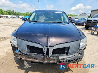 Piąte zdjęcie samochodu w środku: 2014 LINCOLN MKT VIN:2LMHJ5FK6EBL58554 - miniatura