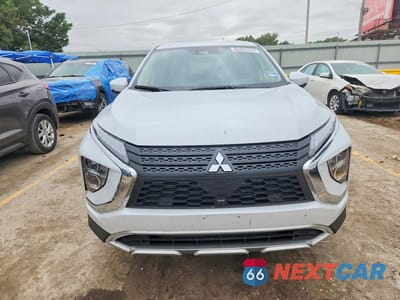 Piąte zdjęcie samochodu w środku: 2025 MITSUBISHI ECLIPSE CROSS SE VIN:JA4ATWAA8SZ044150 - miniatura