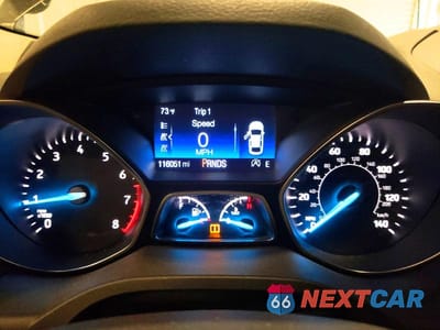 Zdjęcie 9 z 13 samochodu: 2018 FORD ESCAPE SE VIN:1FMCU9GD1JUC31347 - miniatura