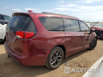 Trzecie zdjęcie samochodu z tyłu: 2018 CHRYSLER PACIFICA TOURING L PLUS VIN:2C4RC1EGXJR307693 - miniatura