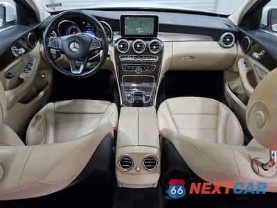 Zdjęcie 8 z 12 samochodu: 2016 MERCEDES-BENZ C 300 VIN:55SWF4JBXGU173017 - miniatura