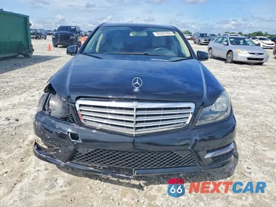 Zdjęcie 6 z 13 samochodu: 2014 MERCEDES-BENZ C 300 4MATIC VIN:WDDGF8AB9EA953051 - miniatura