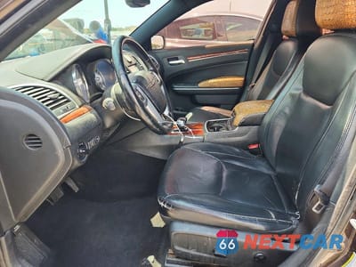 Zdjęcie 7 z 12 samochodu: 2013 CHRYSLER 300 VIN:2C3CCAAG6DH703467 - miniatura