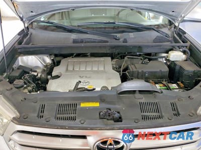 Zdjęcie 12 z 13 samochodu: 2011 TOYOTA HIGHLANDER SE VIN:5TDZK3EH6BS024322 - miniatura