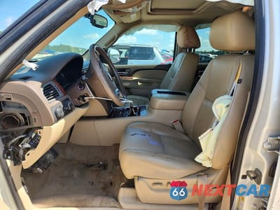 Zdjęcie 7 z 13 samochodu: 2011 CHEVROLET TAHOE VIN:1GNSKCE03BR134617 - miniatura