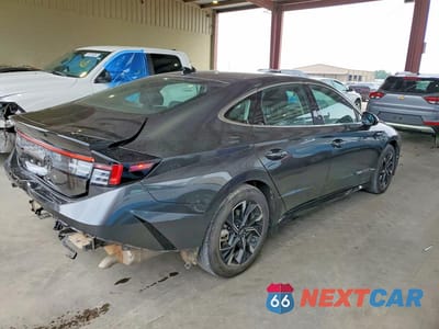Trzecie zdjęcie samochodu z tyłu: 2025 HYUNDAI SONATA SEL VIN:KMHL64JA8SA461949 - miniatura