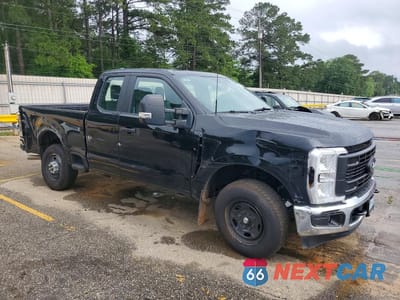 Czwarte zdjęcie samochodu z boku: 2026 FORD F350 SUPER DUTY VIN:1FT8X3AA8TED28894 - miniatura