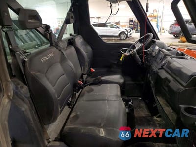 Piąte zdjęcie samochodu w środku: 2026 POLARIS RANGER XP 1000 UTILITY VEHICLE VIN:4XARRU992T8025422 - miniatura