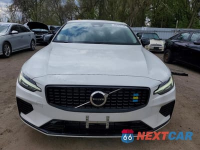 Piąte zdjęcie samochodu w środku: 2024 VOLVO S60 RECHARGE CORE 4DR AWD VIN:7JRH60FK5RG317871 - miniatura