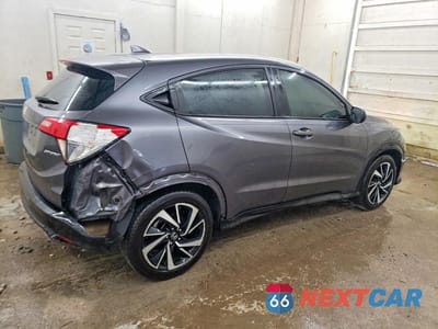 Trzecie zdjęcie samochodu z tyłu: 2019 HONDA HR-V SPORT VIN:3CZRU5H16KG700359 - miniatura