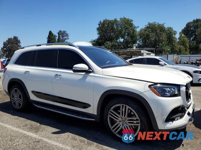 Czwarte zdjęcie samochodu z boku: 2020 MERCEDES-BENZ GLS 450 4MATIC VIN:4JGFF5KE1LA249075 - miniatura