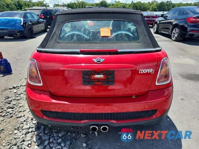 Zdjęcie 6 z 12 samochodu: 2010 MINI COOPER S VIN:WMWMS3C51ATY08889 - miniatura