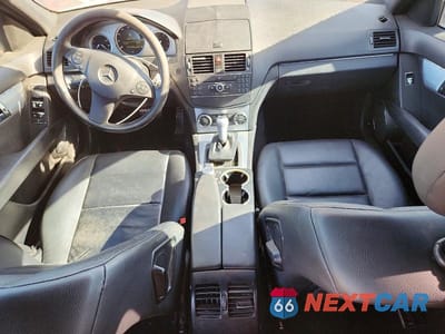 Zdjęcie 8 z 12 samochodu: 2008 MERCEDES-BENZ C 300 VIN:WDDGF54X88F081913 - miniatura