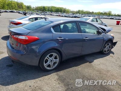 Trzecie zdjęcie samochodu z tyłu: 2016 KIA FORTE EX VIN:KNAFX4A83G5491546 - miniatura