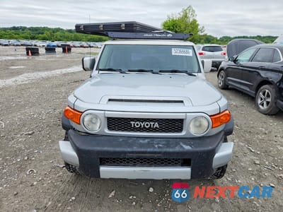 Piąte zdjęcie samochodu w środku: 2008 TOYOTA FJ CRUISER BASE VIN:JTEBU11F78K005620 - miniatura