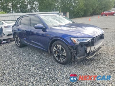 Czwarte zdjęcie samochodu z boku: 2022 AUDI E-TRON PREMIUM VIN:WA1AAAGE2NB022824 - miniatura