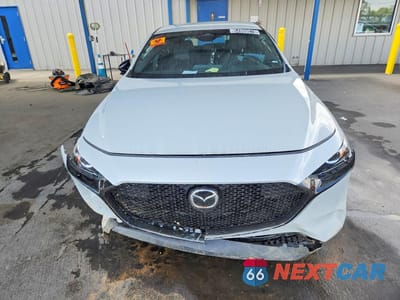Piąte zdjęcie samochodu w środku: 2026 MAZDA MAZDA3 SELECT SPORT VIN:JM1BPAKL7T1857917 - miniatura