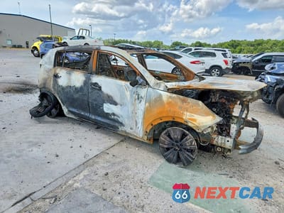 Czwarte zdjęcie samochodu z boku: 2015 KIA SPORTAGE EX VIN:KNDPC3ACXF7699279 - miniatura