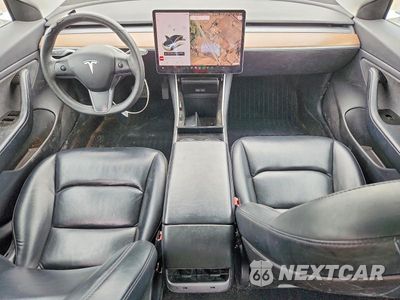 Zdjęcie 8 z 12 samochodu: 2019 TESLA MODEL 3 VIN:5YJ3E1EB3KF511544 - miniatura