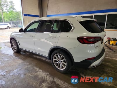 Drugie zdjęcie samochodu z przodu: 2021 BMW X5 XDRIVE40I VIN:5UXCR6C02M9H00297 - miniatura