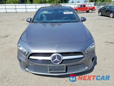 Piąte zdjęcie samochodu w środku: 2022 MERCEDES-BENZ A 220 VIN:W1K3G4EB7NJ363557 - miniatura
