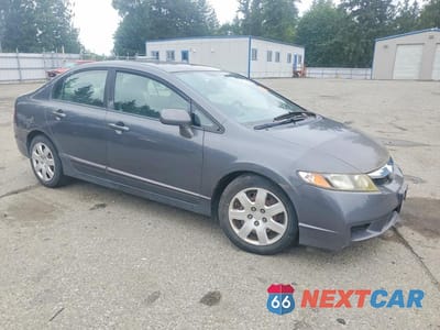 Czwarte zdjęcie samochodu z boku: 2009 HONDA CIVIC LX VIN:19XFA16549E045866 - miniatura