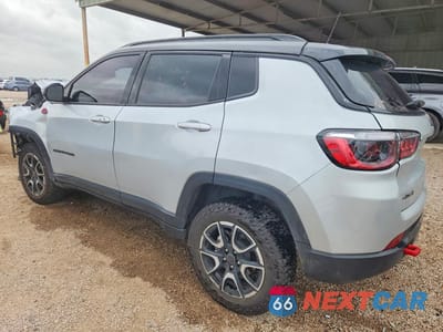 Drugie zdjęcie samochodu z przodu: 2025 JEEP COMPASS TRAILHAWK VIN:3C4NJDDN7ST559115 - miniatura