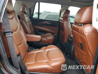 Zdjęcie 11 z 14 samochodu: 2019 CADILLAC ESCALADE LUXURY VIN:1GYS4BKJ6KR344648 - miniatura