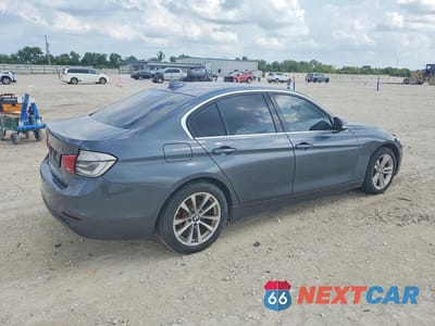 Trzecie zdjęcie samochodu z tyłu: 2017 BMW 330 I VIN:WBA8B9C53HK675850 - miniatura