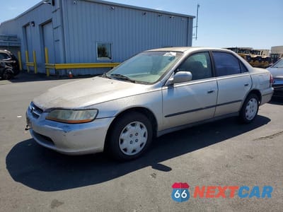 1999 HONDA ACCORD LX 1HGCG6651XA136769 - główne zdjęcie licytacji z USA - miniatura