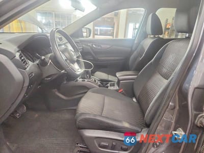 Zdjęcie 7 z 13 samochodu: 2018 NISSAN ROGUE SV VIN:5N1AT2MV8JC733258 - miniatura