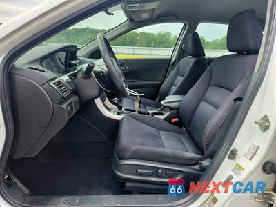 Zdjęcie 7 z 12 samochodu: 2014 HONDA ACCORD SPORT VIN:1HGCR2F53EA259912 - miniatura
