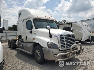 2012 FREIGHTLINER CASCADIA SEMI TRUCK 1FUJGLBGXCSBR8358 - główne zdjęcie licytacji z USA - miniatura
