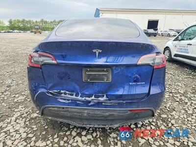 Zdjęcie 6 z 12 samochodu: 2023 TESLA MODEL Y VIN:7SAYGDEE7PA093430 - miniatura