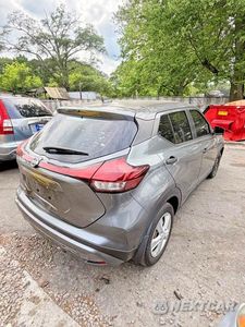 Czwarte zdjęcie samochodu z boku: 2021 NISSAN KICKS S VIN:3N1CP5BV0ML503554 - miniatura