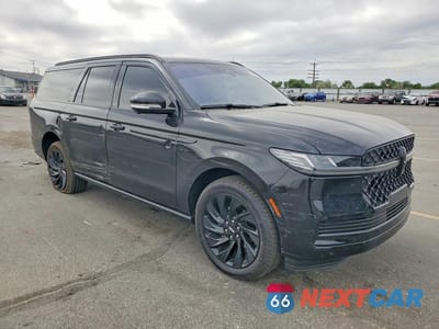 Czwarte zdjęcie samochodu z boku: 2025 LINCOLN NAVIGATOR L RESERVE VIN:5LMJJ3LG5SEL13099 - miniatura