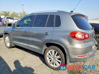 Drugie zdjęcie samochodu z przodu: 2011 VOLKSWAGEN TIGUAN S VIN:WVGAV7AX1BW509259 - miniatura
