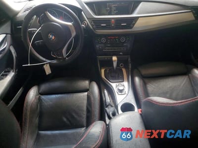 Zdjęcie 8 z 13 samochodu: 2013 BMW X1 XDRIVE35I VIN:WBAVM5C53DVV89582 - miniatura
