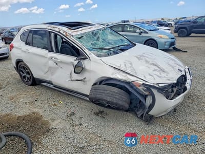 Czwarte zdjęcie samochodu z boku: 2019 BMW X1 SDRIVE28I VIN:WBXHU7C59K5L11202 - miniatura