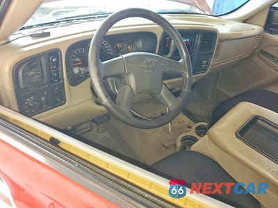 Zdjęcie 8 z 12 samochodu: 2003 CHEVROLET SILVERADO K1500 VIN:2GCEK19T131190080 - miniatura