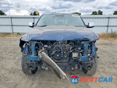 Piąte zdjęcie samochodu w środku: 2022 RAM 1500 LARAMIE VIN:1C6SRFRT9NN456322 - miniatura